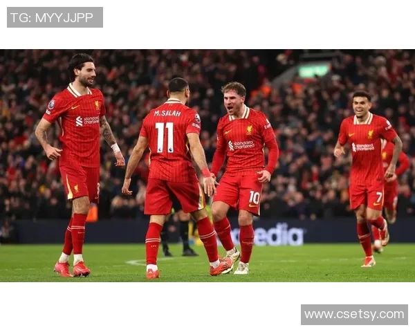 英超激战波尔图与利物浦交锋以平局收场全场气氛紧张刺激