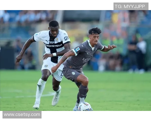 友谊赛惊现冷门AC米兰与波尔图战成平局红牌事件引发全场热议